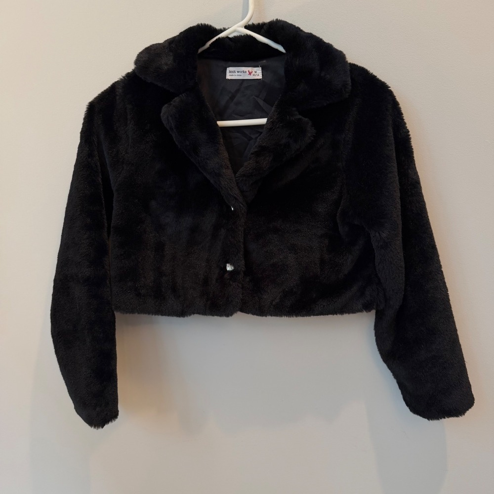 Knit Works Girls Black Faux Fur Cropped Jacket Heart Buttons Size 10/12